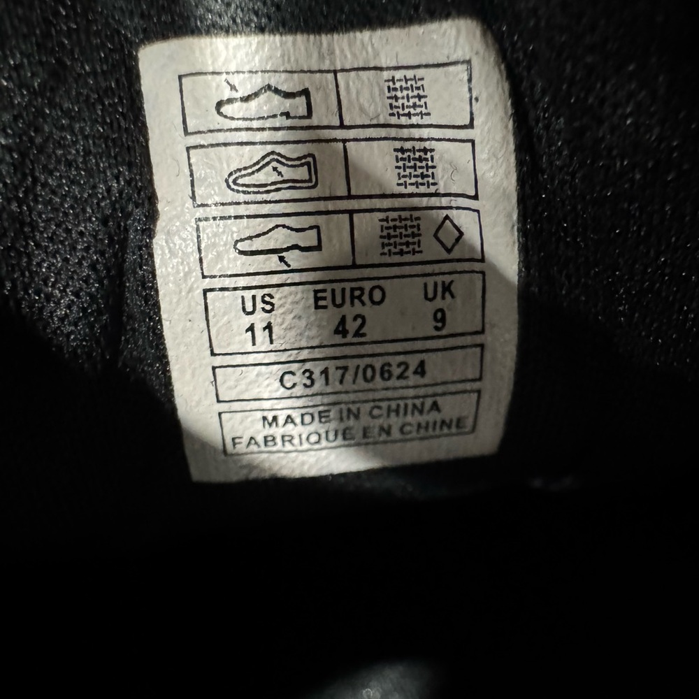 Rocket Dog Black Low-Top Canvas Sneakers - Picture 11 of 11